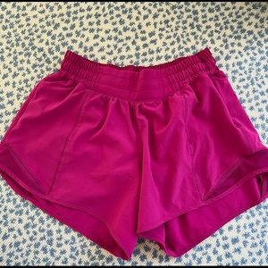 Lululemon Hotty Hot 4in Shorts, raspberry